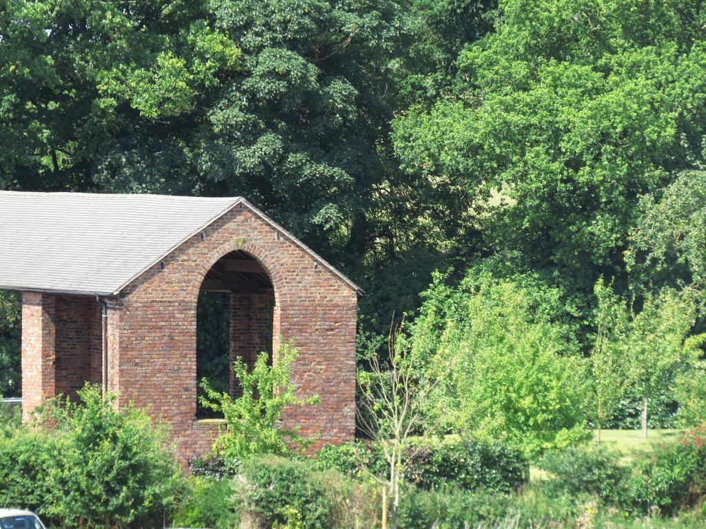 Rock Farm Bed and Breakfast Tarporley Exterior foto