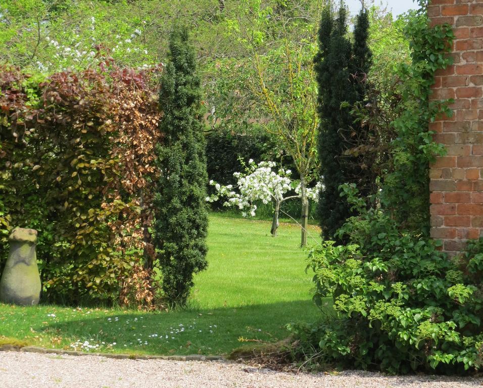 Rock Farm Bed and Breakfast Tarporley Exterior foto