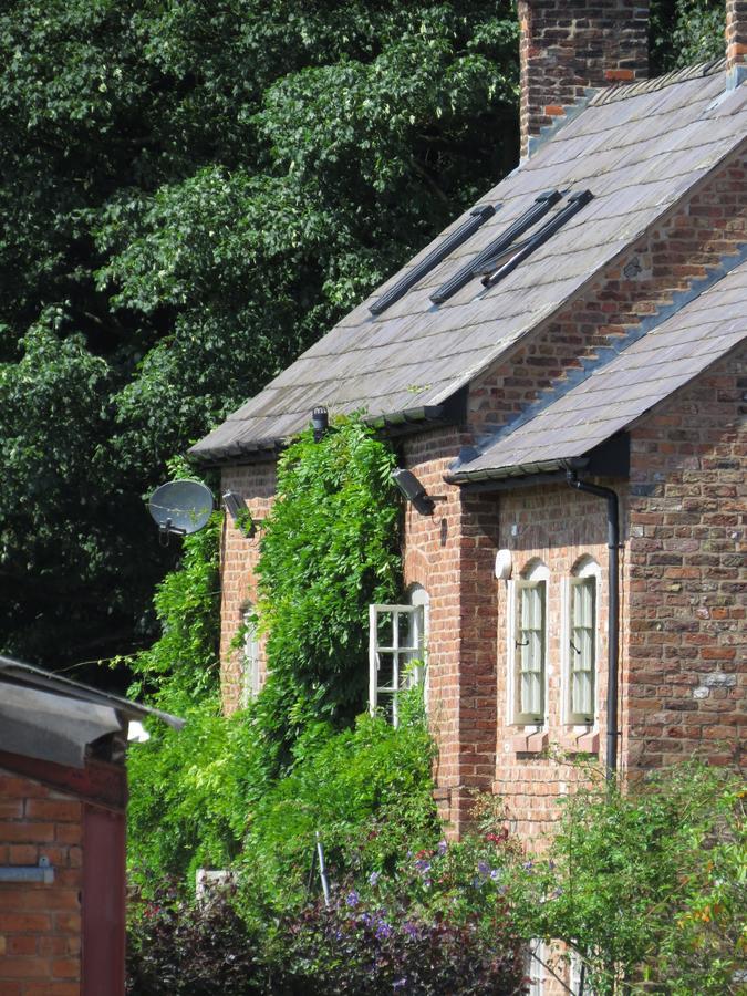 Rock Farm Bed and Breakfast Tarporley Exterior foto
