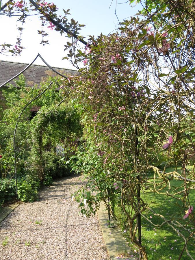Rock Farm Bed and Breakfast Tarporley Exterior foto